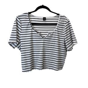 Shein Curve Black White Striped Lettuce Trim Short Sleeve Crop Top Womens 3XL